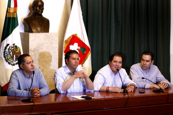 Llegan a Toluca 80 viajes con combustible; el abasto será gradual: Juan Rodolfo Sánchez