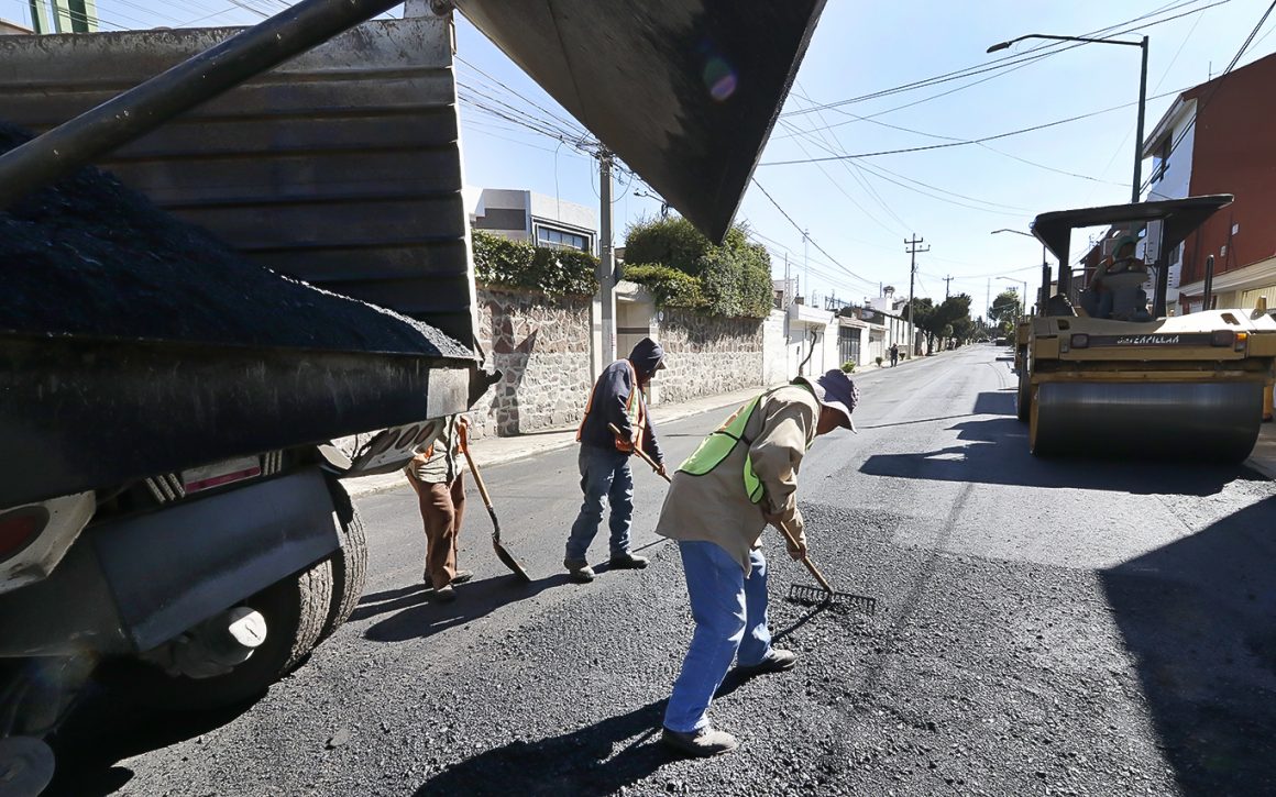 Avanzan trabajos permanentes de repavimentación en vialidades de Toluca