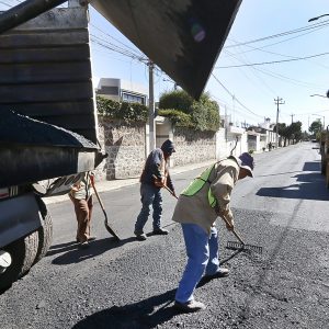 Avanzan trabajos permanentes de repavimentación en vialidades de Toluca