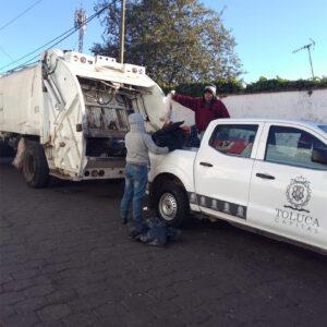 Permanentes las tareas de limpieza de calles en Toluca