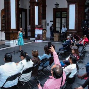 Palacio Municipal de Toluca se llenó de baladas románticas este 14 de febrero