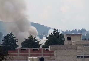 Atiende PC y Bomberos de Toluca explosión por pólvora en San Cristóbal Huichochitlán