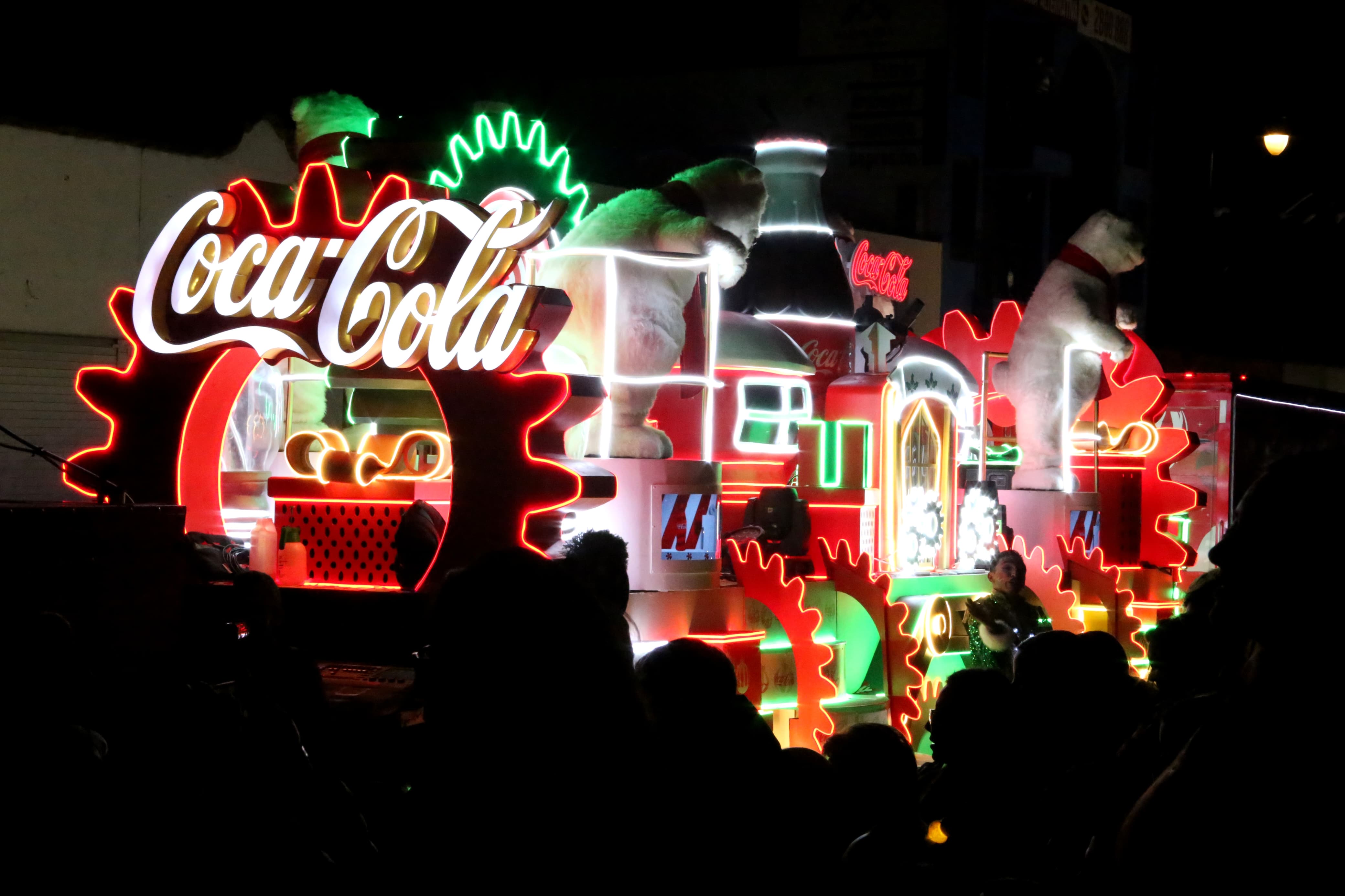 CARAVANA NAVIDEÑA COCA-COLA LLENA DE MAGIA A TOLUCA