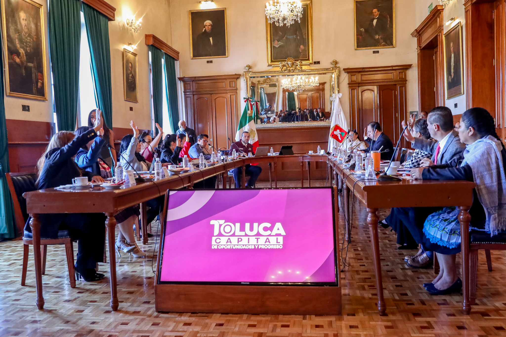 Hace realidad Cabildo de Toluca la paridad de género en la administración pública