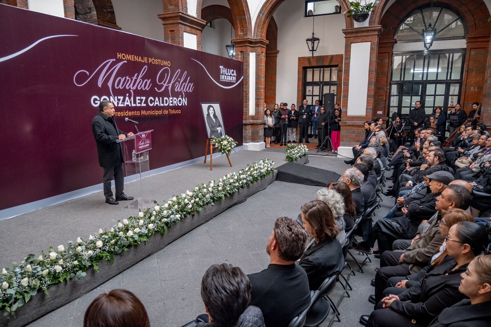 Rinde Toluca homenaje póstumo a Martha Hilda González Calderón, mujer transformadora