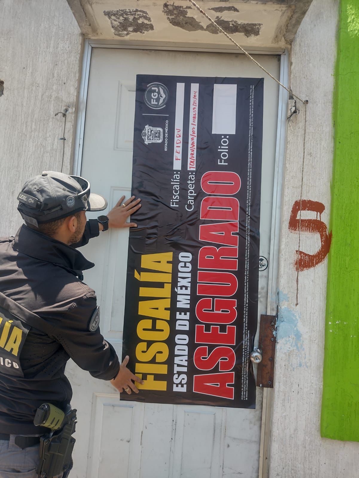 Aseguran en Toluca inmuebles, motocicletas robadas y presunta droga en operativo conjunto