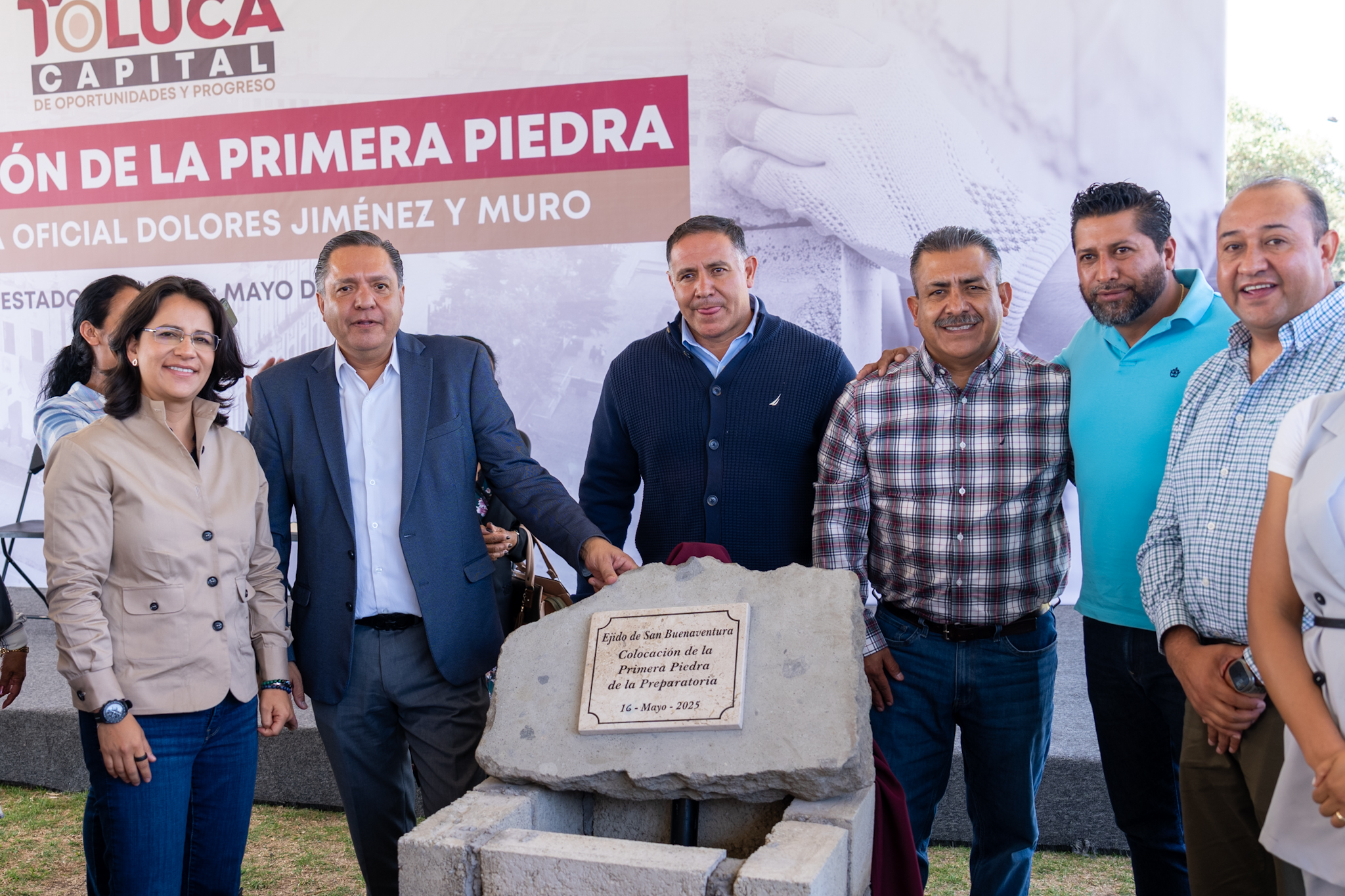 Colocan Primera Piedra de la Preparatoria Dolores Jiménez y Muro, en San Buenaventura