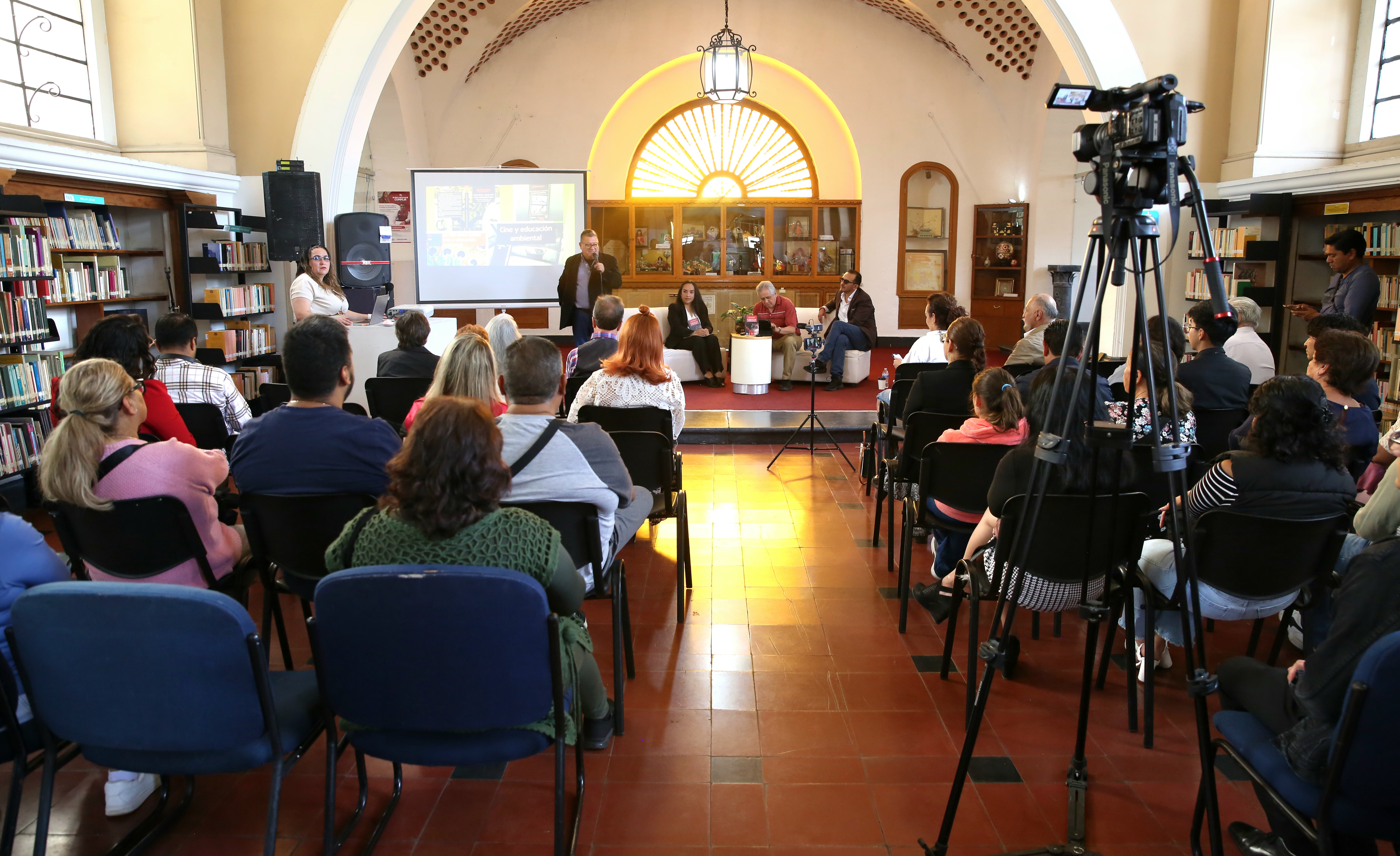 Educa y fortalece Toluca el tejido social a través de la literatura