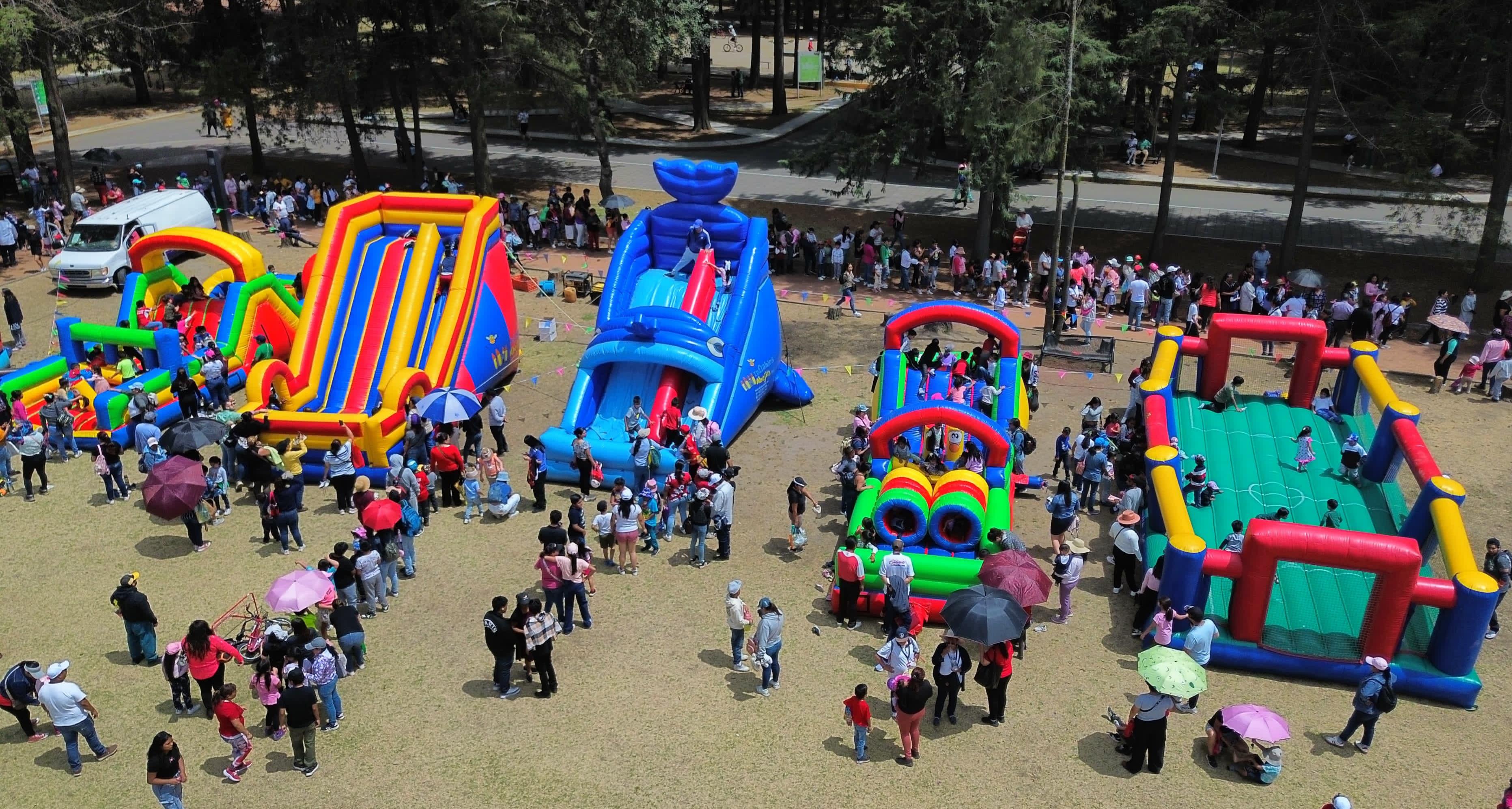 Disfrutan miles de niñas y niños de Toluca de un día lleno de diversión y sorpresas