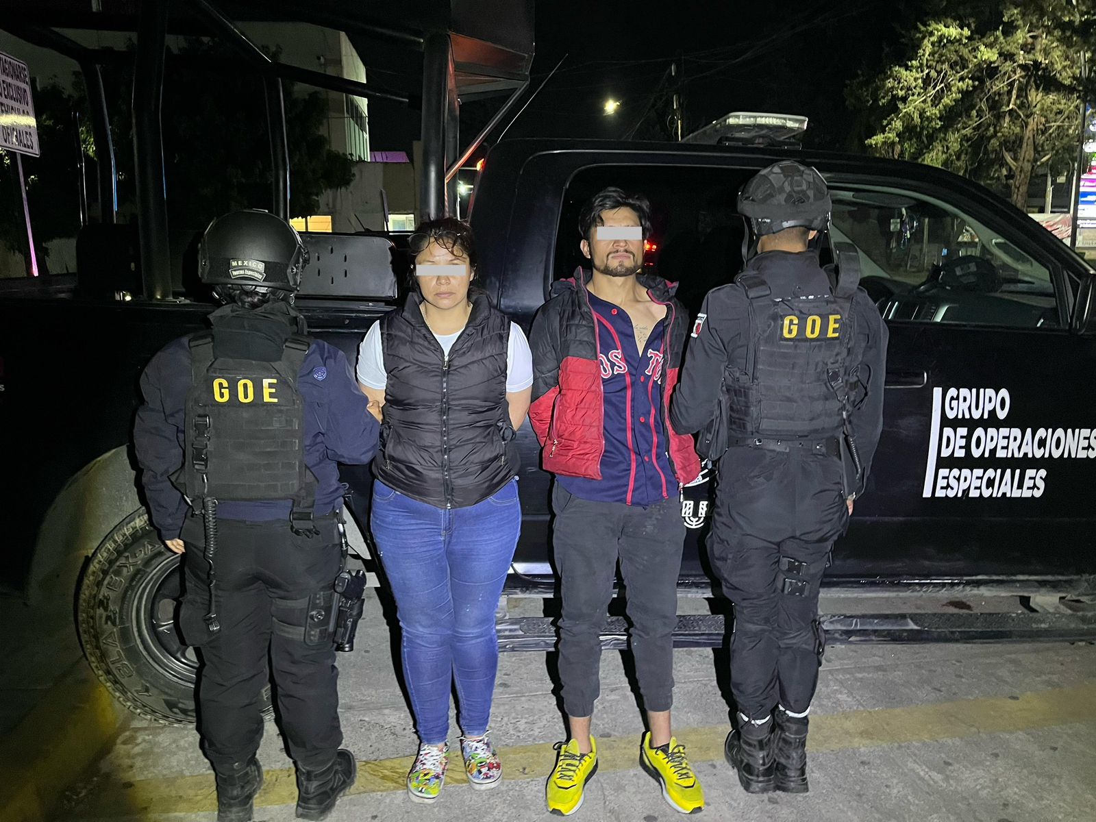 Detienen a tres personas en Toluca por delitos contra la salud y posesión de motocicleta robada
