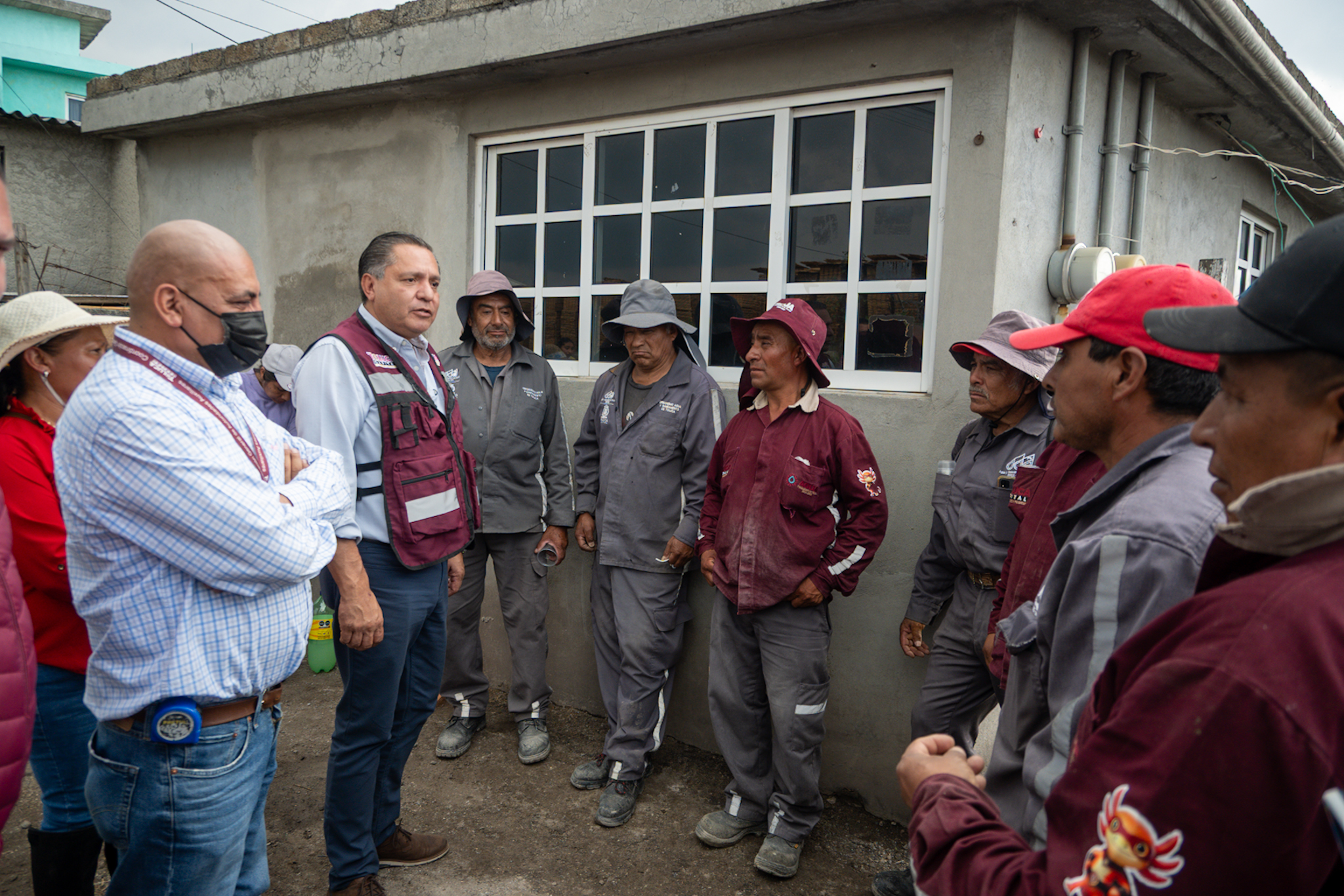 Atiende Toluca desbordamiento de canal en San Pedro Totoltepec