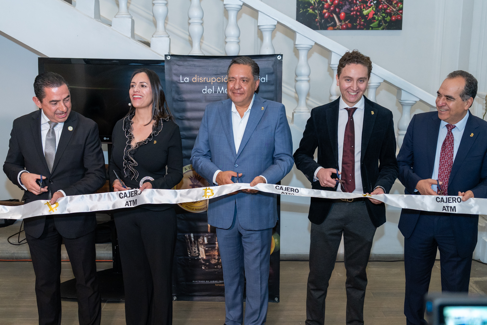 Inauguran primer cajero automático de Bitcoin en Toluca