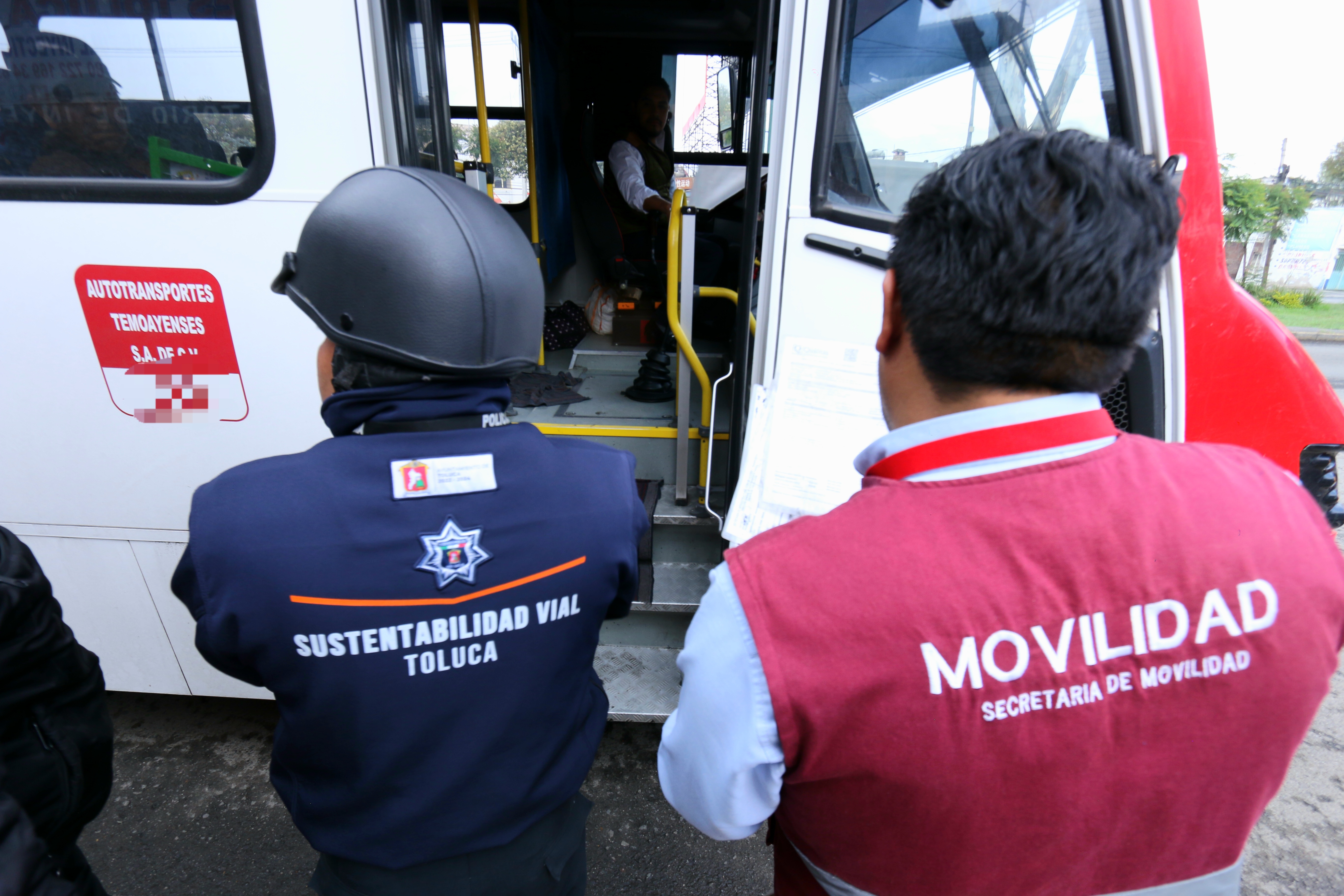 Infraccionan Gobierno de Toluca a nueve unidades, un chofer iba alcoholizado