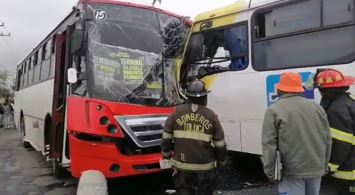 Atienden corporaciones de seguridad y protección civil de Toluca con rapidez accidente en Calixtlahuaca