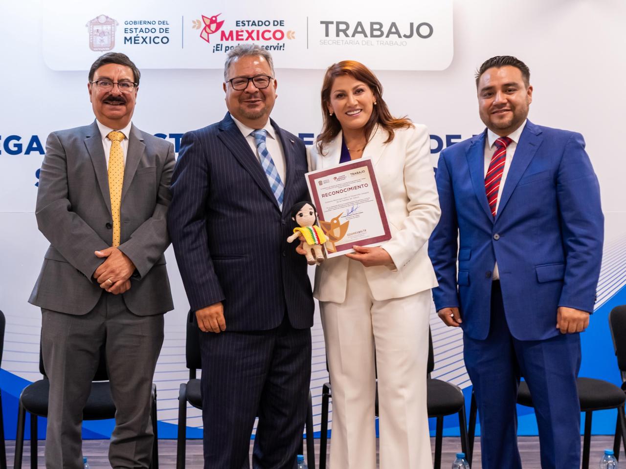 DIF Toluca recibe Distintivo Estado de México sin Trabajo Infantil