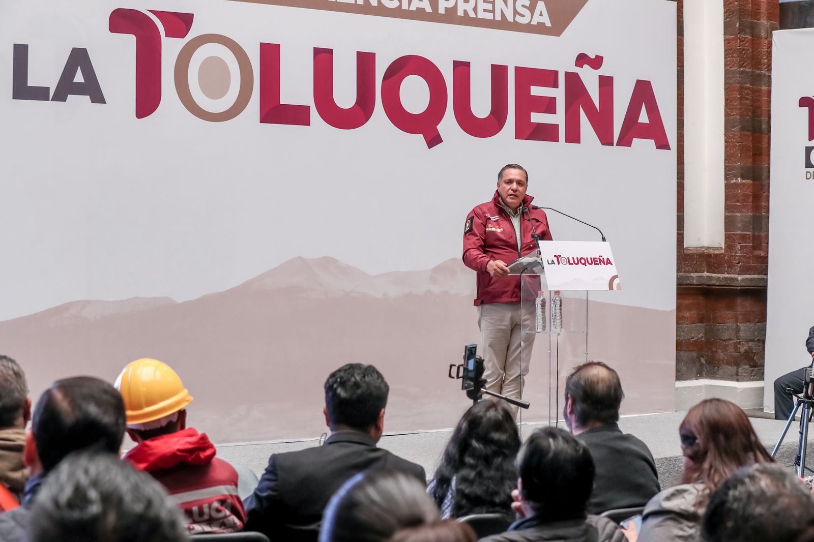 Se llena de luz Toluca con alumbrado público moderno, eficiente y sostenible