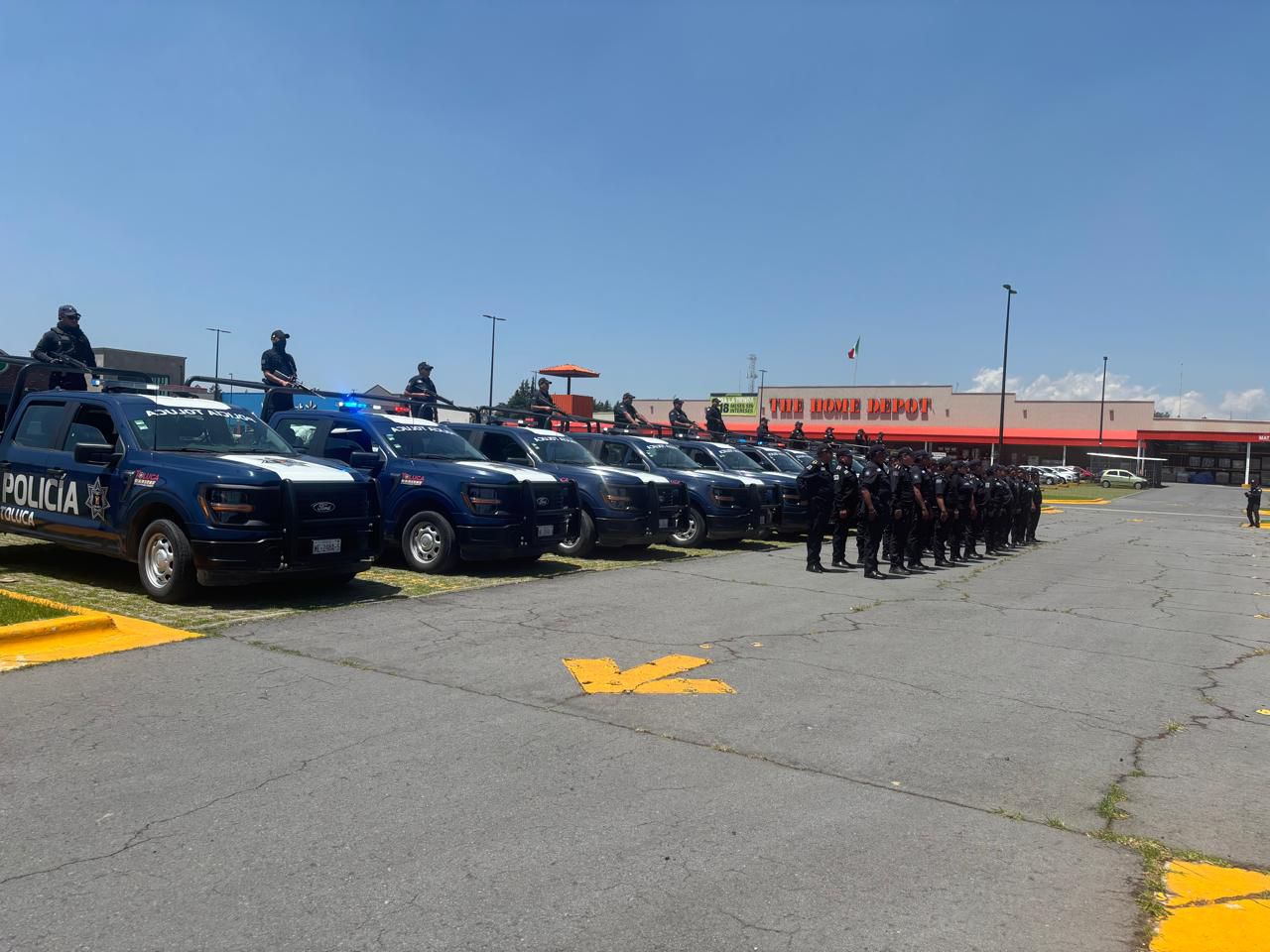 Refuerzan seguridad en Zona Norte de Toluca con Operativo Rastrillo