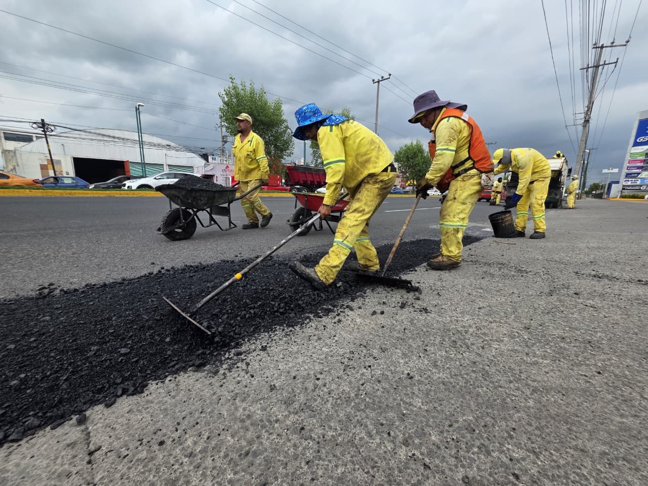Rehabilitan Gobierno local y estatal vialidades estratégicas para movilidad de la población