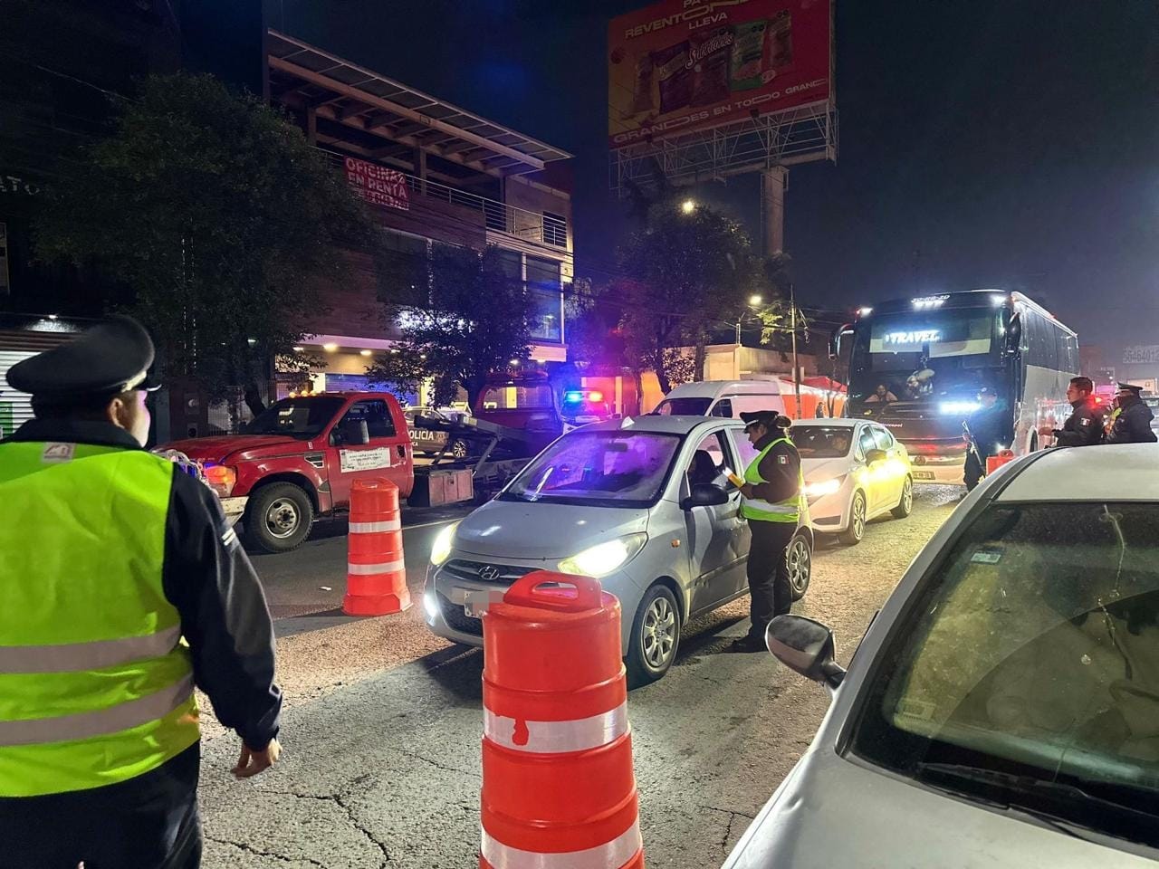 Caen 45 por pasarse de alcoholes en Toluca