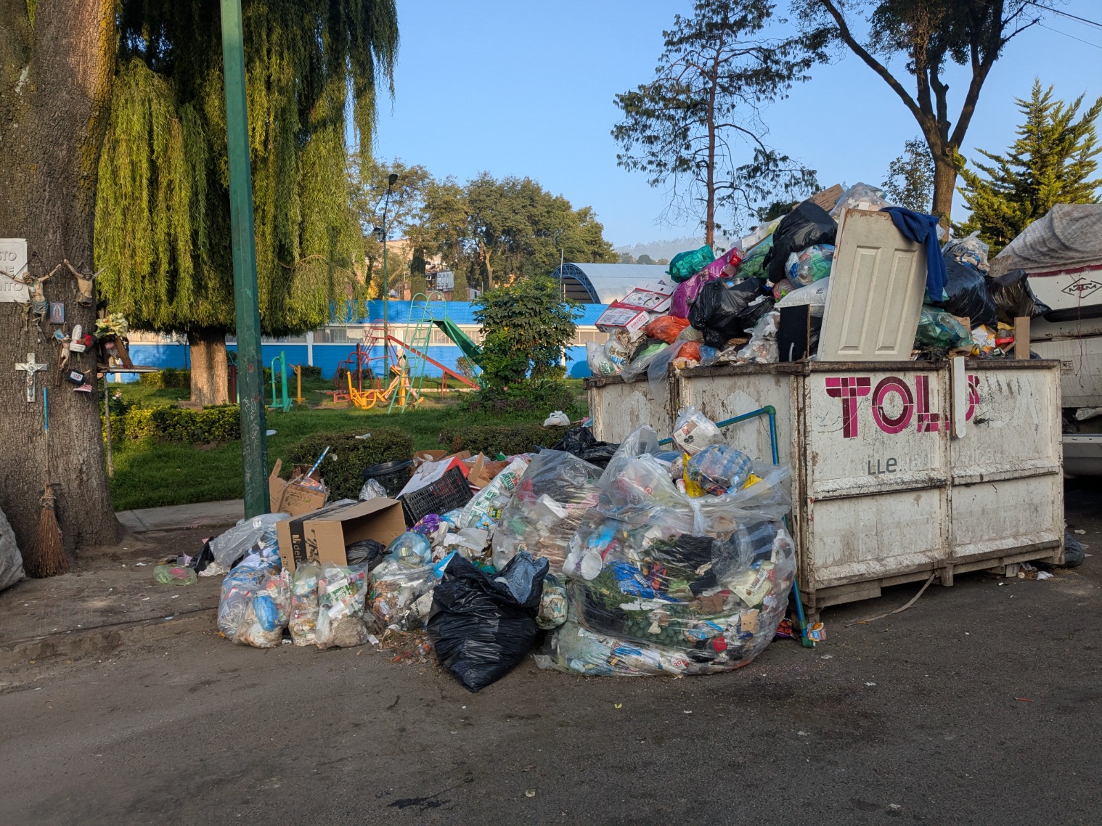 Recuperan espacio público en colonia La Unión tras retirar 20 toneladas de basura