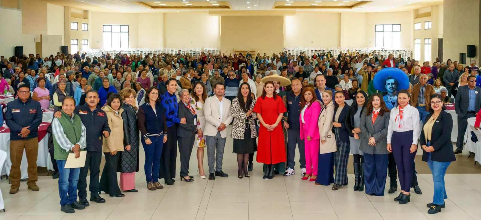 Celebra DIF Toluca a las y los abuelos en su día, y reconoce su importancia dentro de la comunidad