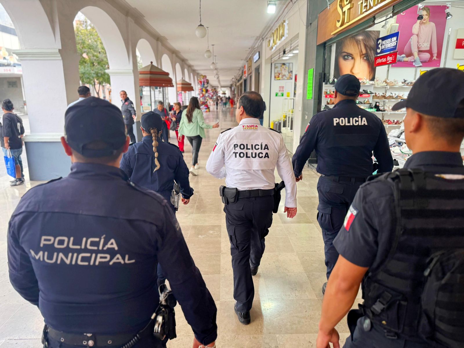 Refuerzan operativo contra motorratones y carteristas en Toluca