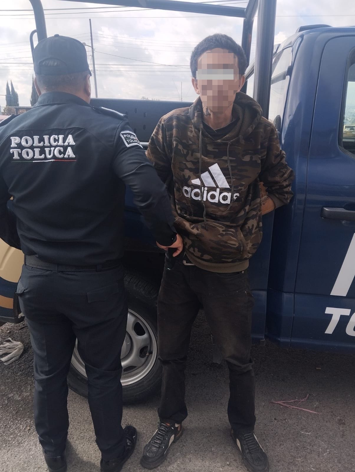 Atiende Policía de Toluca accidente por transporte público en San Mateo Otzacatipan