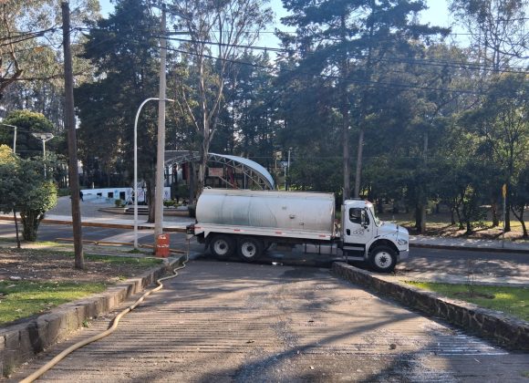 Instruye Gobierno de Toluca abastecimiento emergente de agua en Ciudad Universitaria
