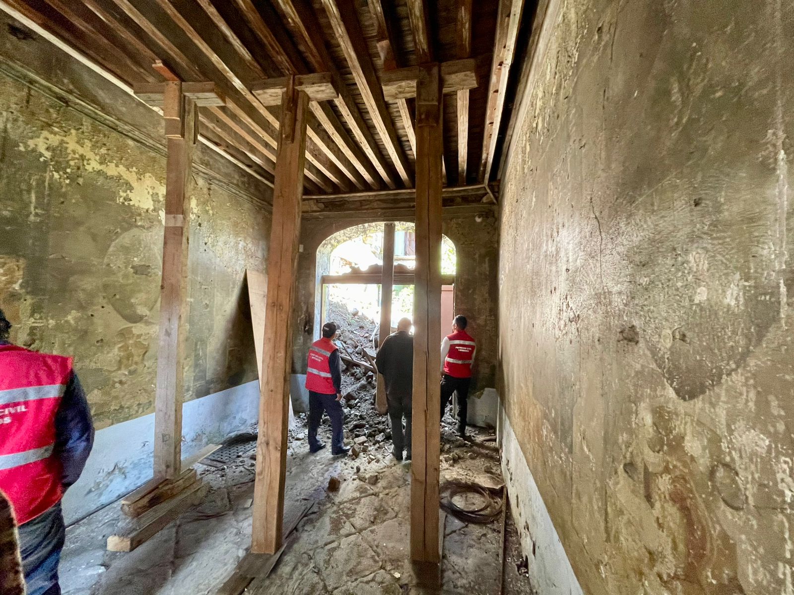 WhatsApp Image 2025-11-07 at 10.48.08 AM Refuerza Gobierno de Toluca acciones preventivas en inmueble histórico