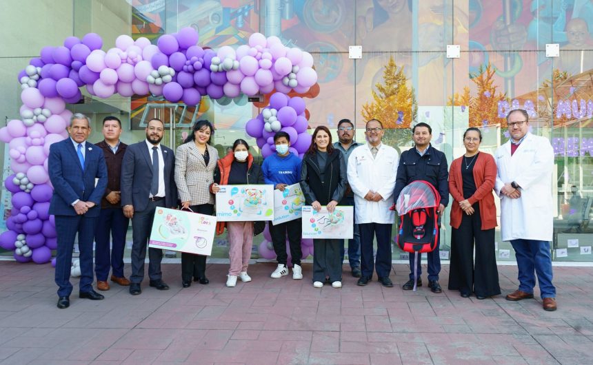 Acompaña DIF Toluca a familia de quintillizos tras su registro oficial