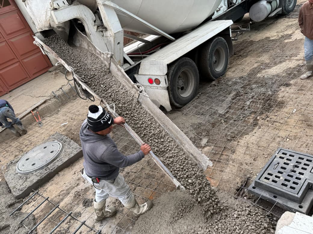 Infraestructura duradera y de calidad en la rehabilitación de la calle Nevado en Cacalomacán: Ricardo Moreno
