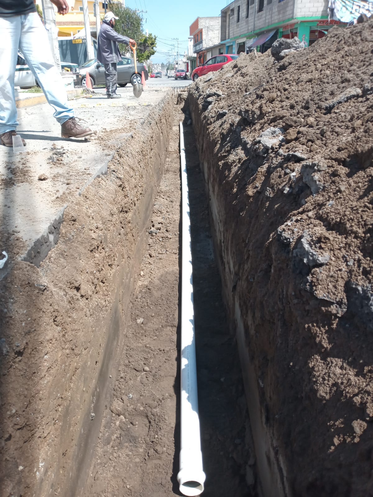 Facilita Gobierno municipal trámite de licencia para obras de conexión a la red de agua potable y drenaje