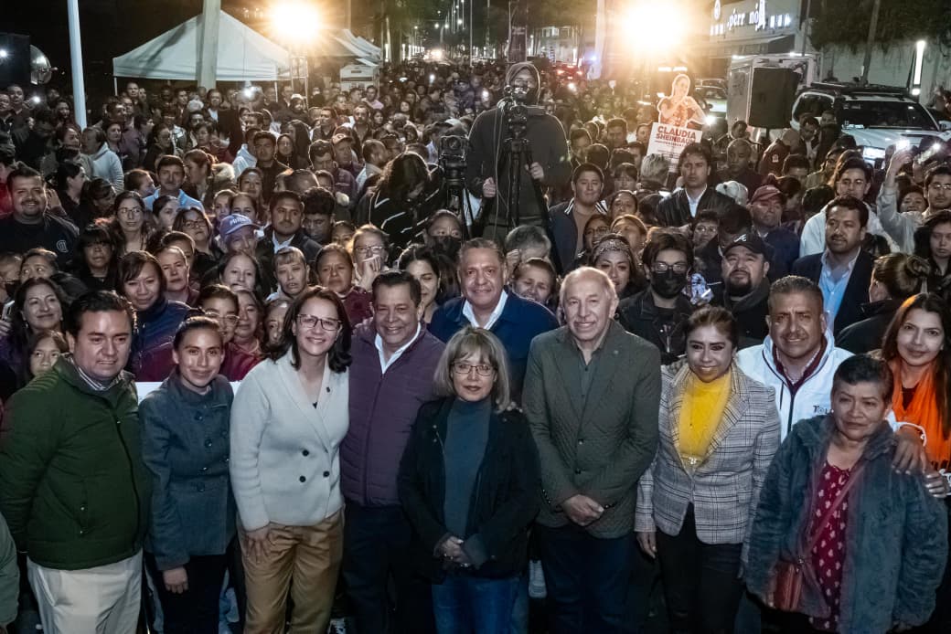 Transforma Ricardo Moreno la avenida Alpinismo con la instalación de 237 nuevas luminarias