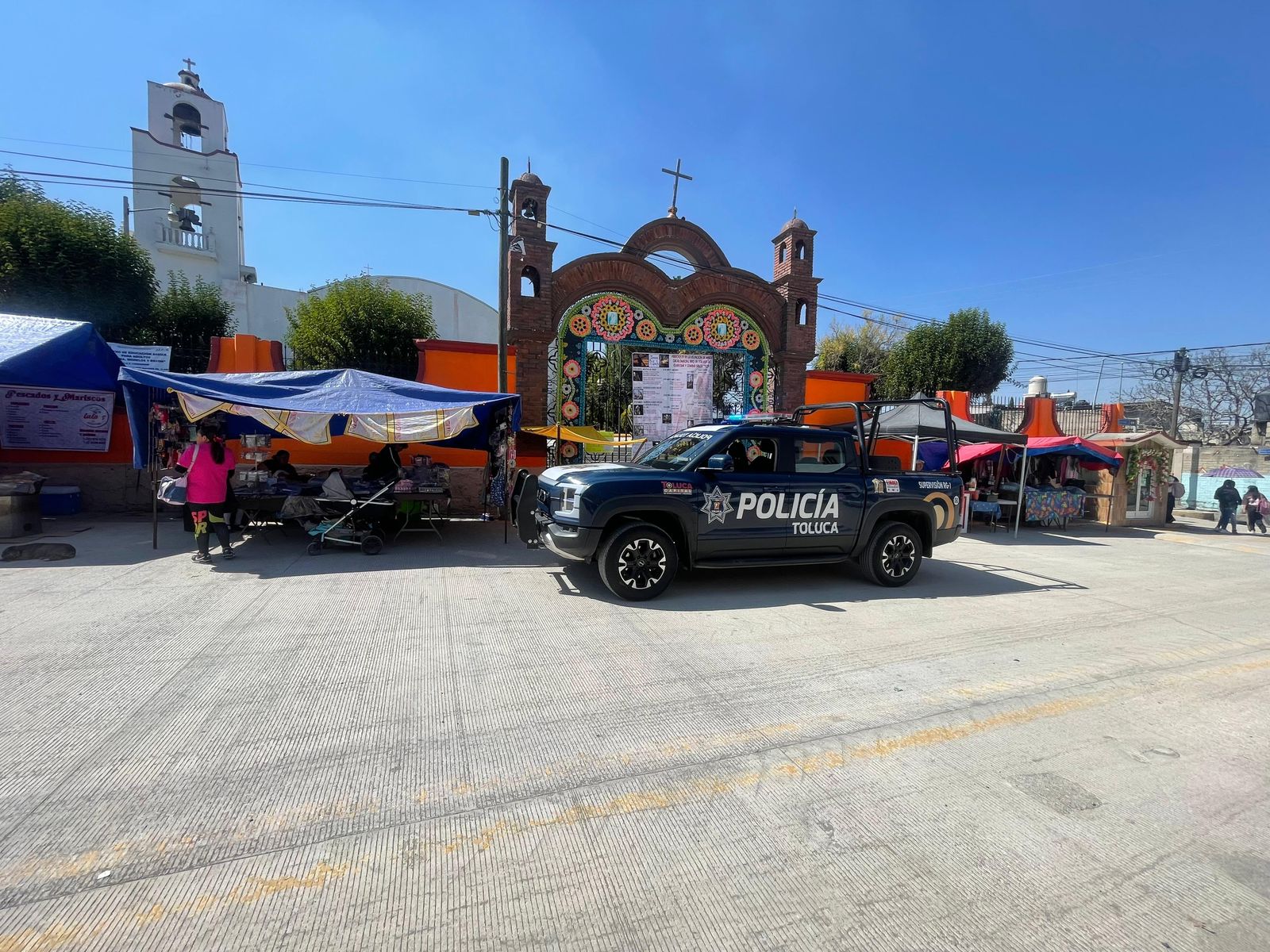 Despliega policía de Toluca operativos en parroquias durante celebraciones religiosas