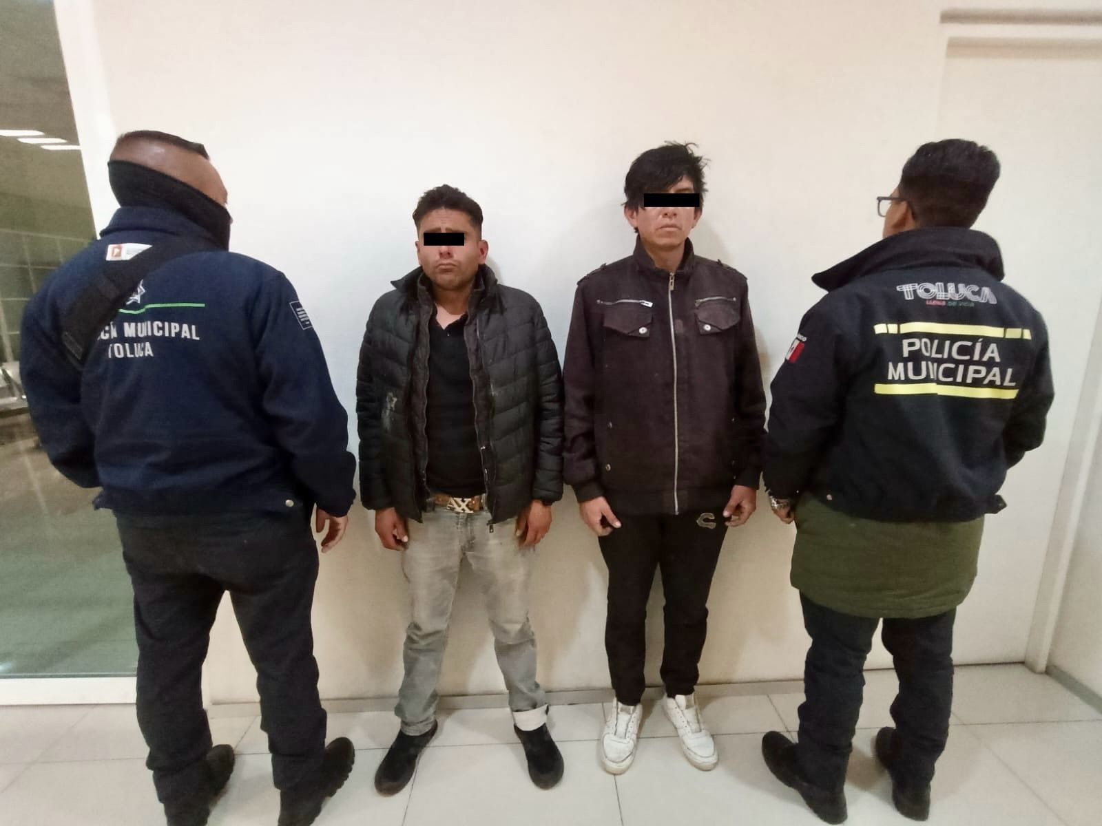 Detienen a cinco personas por el presunto robo de cable en Toluca