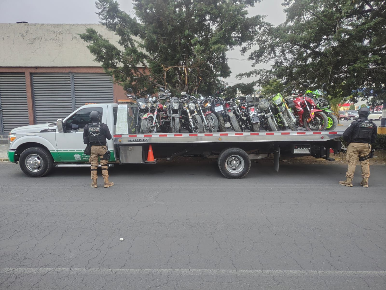 Golpe a robo de motos en Toluca, aseguran 32 unidades y desmantelan presunto taller para desarme