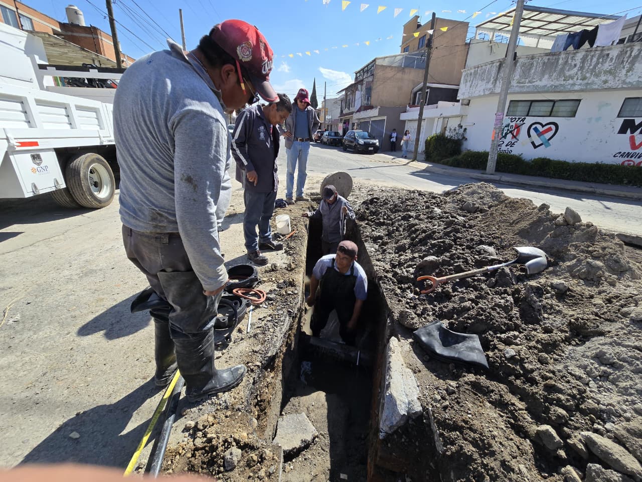 Pone en marcha Ricardo Moreno estrategia para detección y reparación de fugas de agua en Toluca