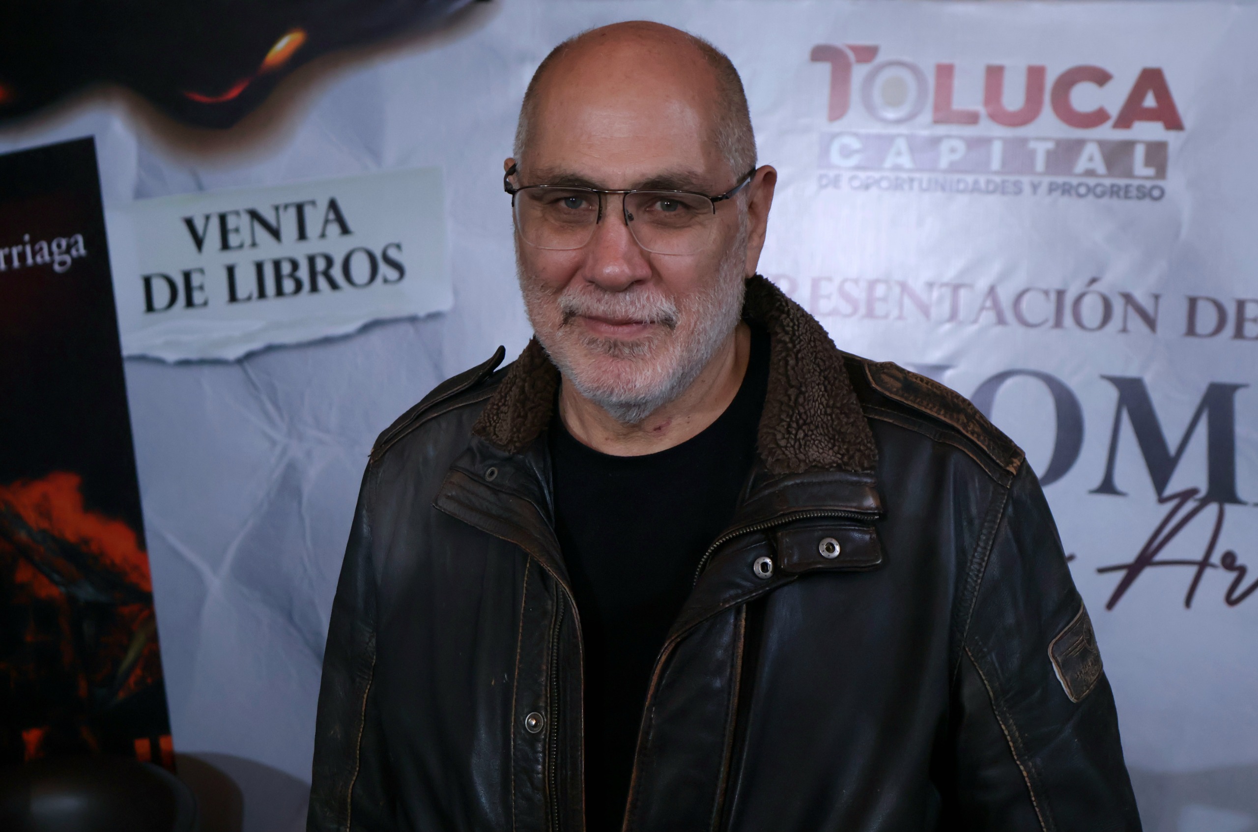 Presenta Guillermo Arriaga su éxito editorial El Hombre, en PrimaverArte