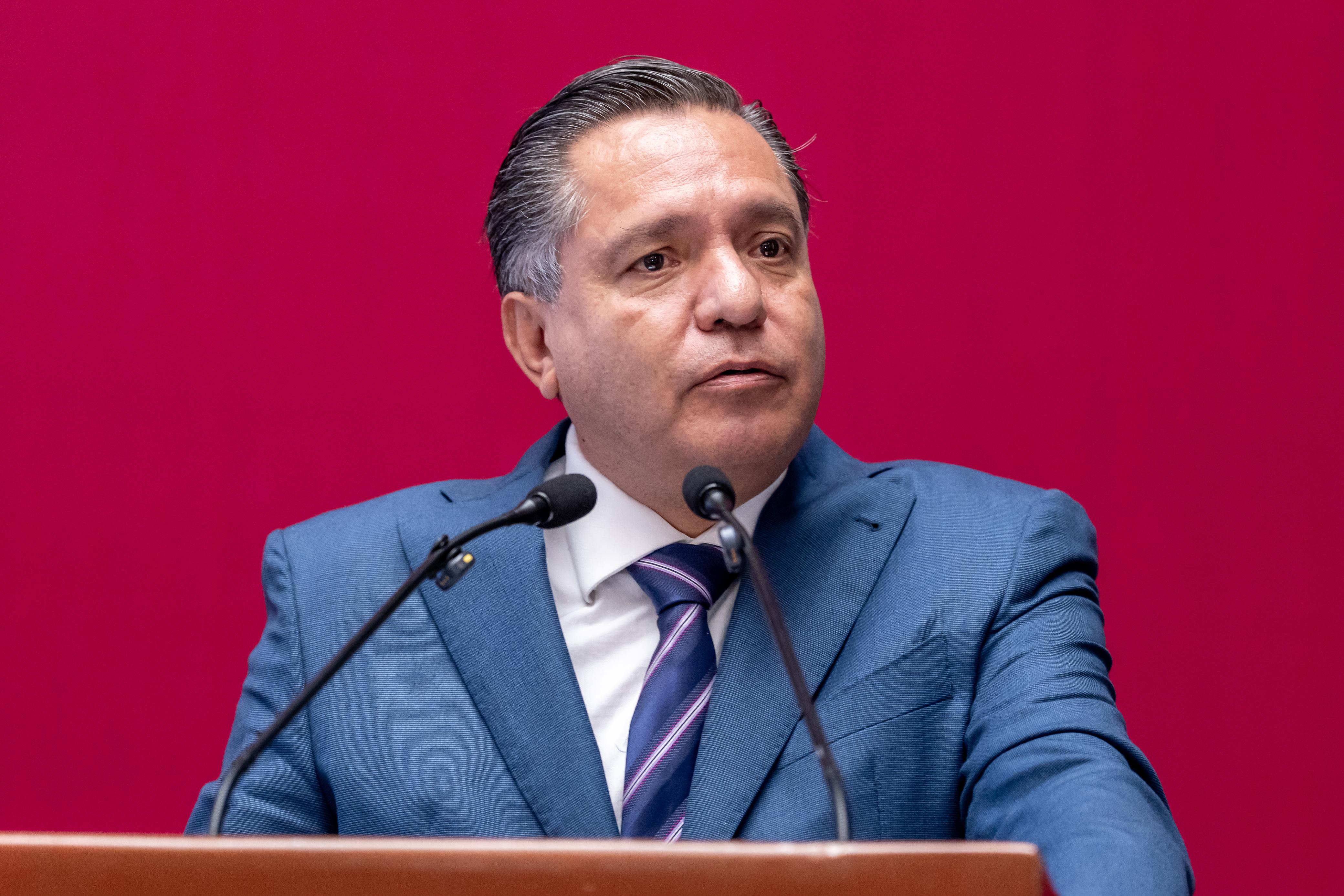 Sostiene Ricardo Moreno diálogo abierto con integrantes del Centro Toluqueño de Escritores