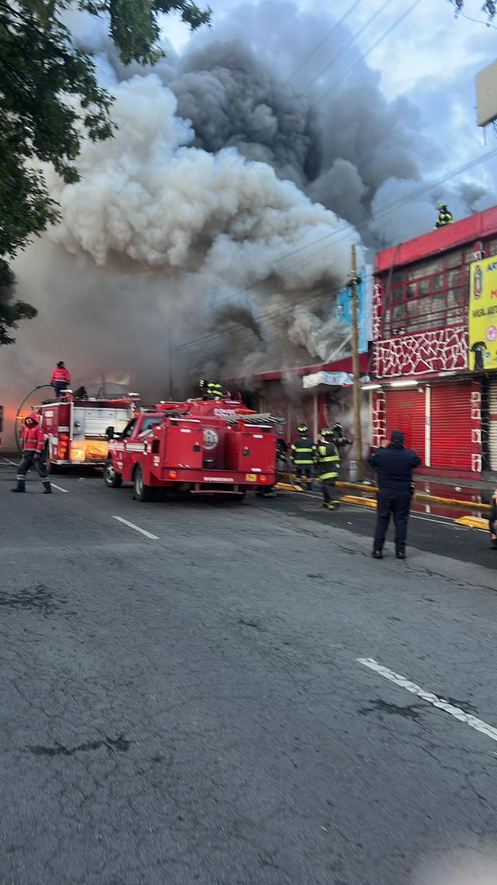 10a7c09b-bae0-4118-846d-3f2d0a1a63dc Atienden cuerpos de emergencia incendio en comercio de Valle Verde