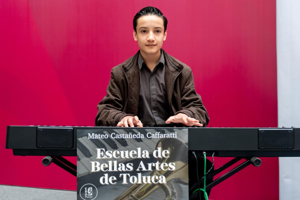 Impulsa Ricardo Moreno a talentos toluqueños y recompensa sus esfuerzos