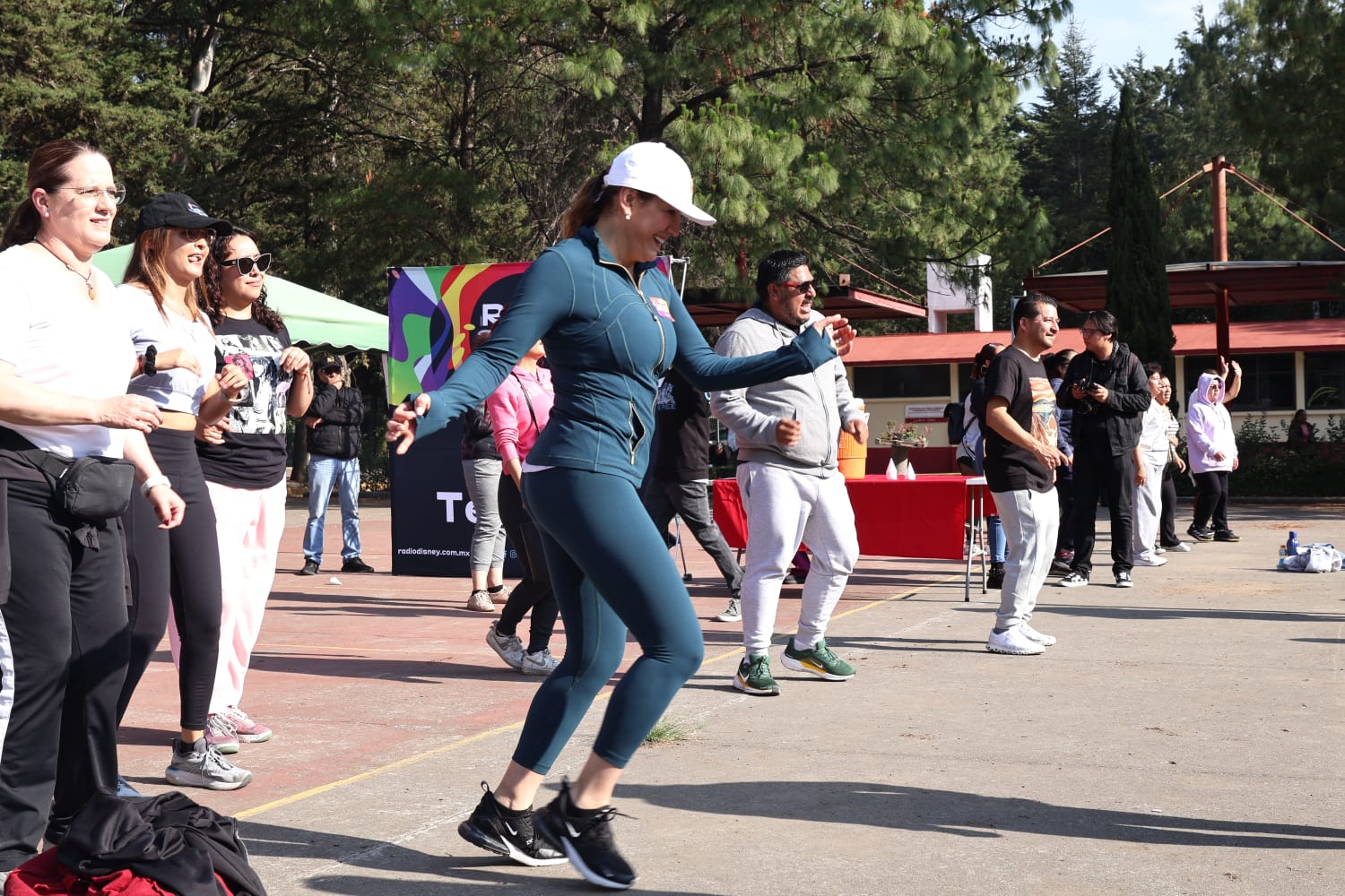 Activan Radio Disney y Rocío Pegueros a Toluca con Mega Clase de Zumba
