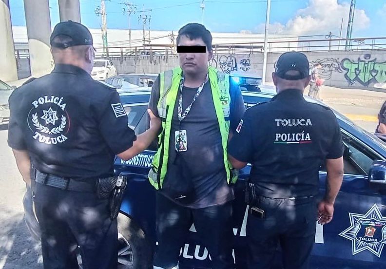 Detiene Policía de Toluca a presunto implicado en robo a cuentahabiente