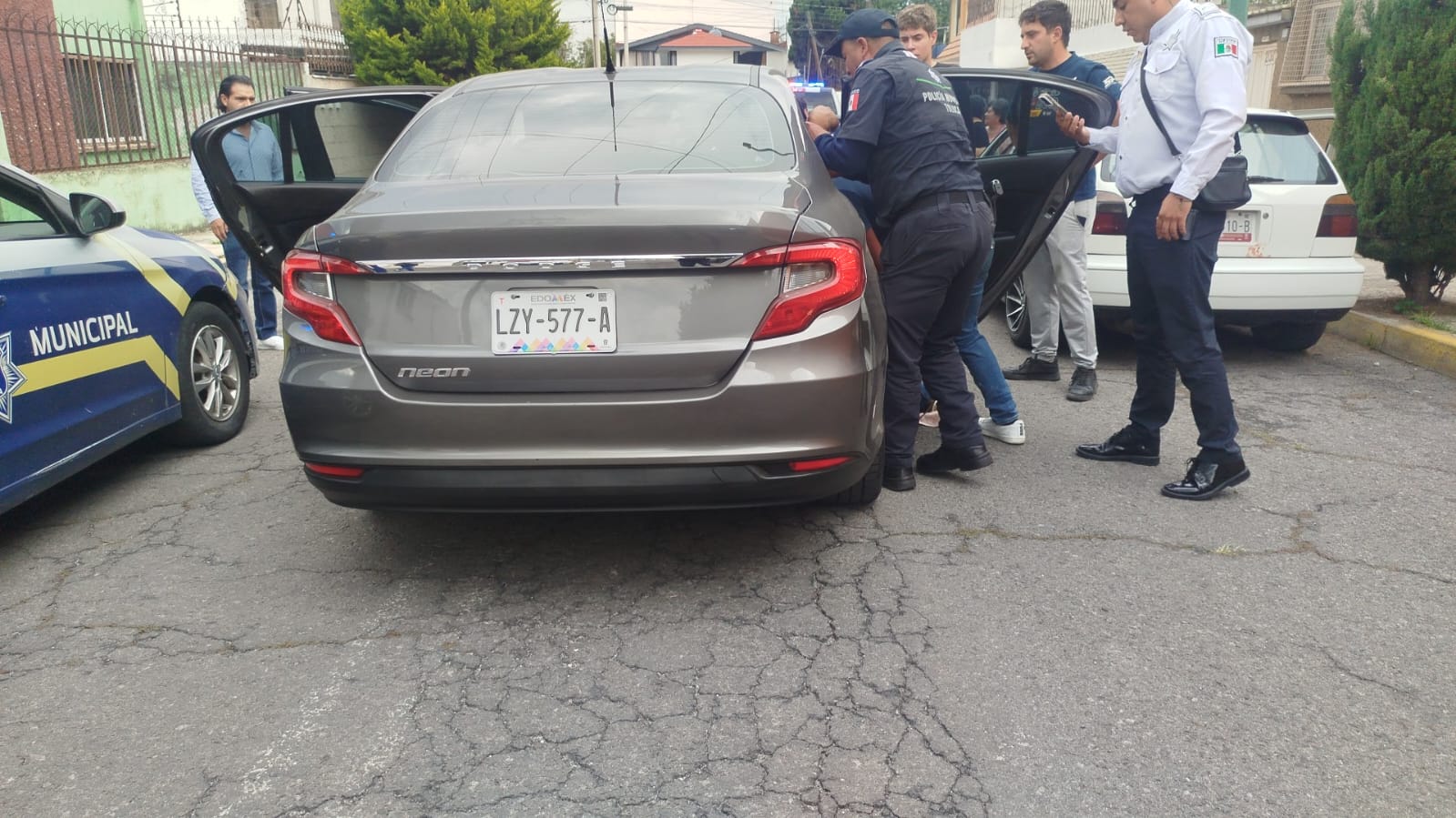 Despliega Policía Municipal de Toluca operativo y atiende reporte de persona lesionada por arma de fuego