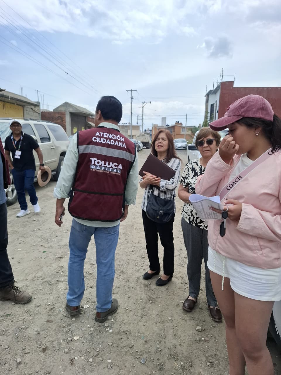 Mantiene Gobierno de Toluca apoyo a familias afectadas por explosión en Capultitlán