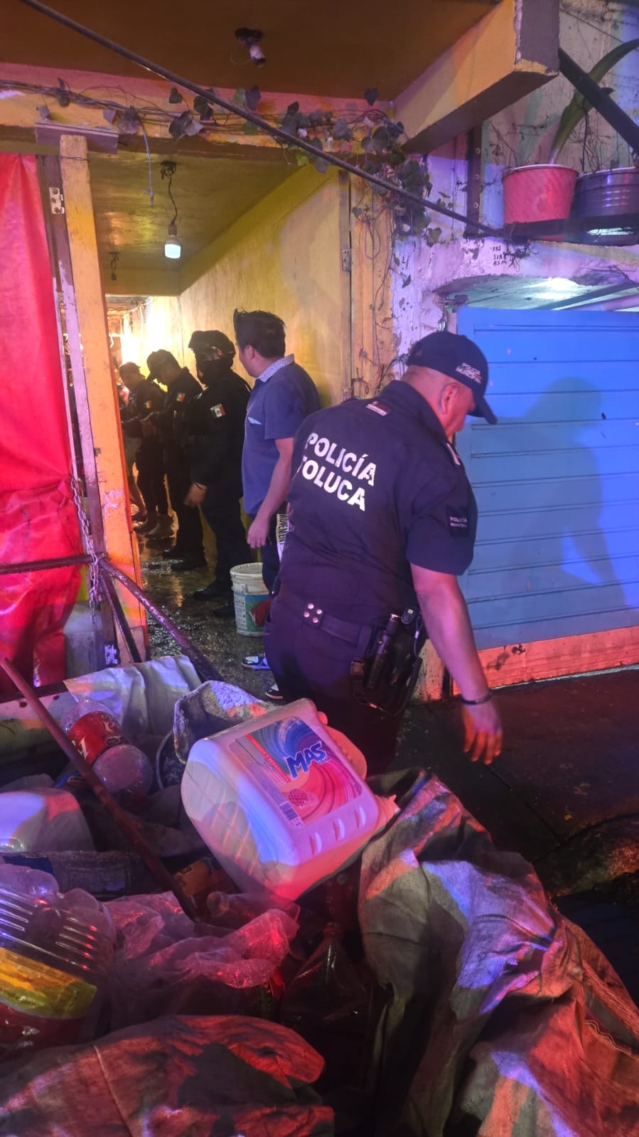 Atiende PC y Bomberos de Toluca afectaciones por lluvias