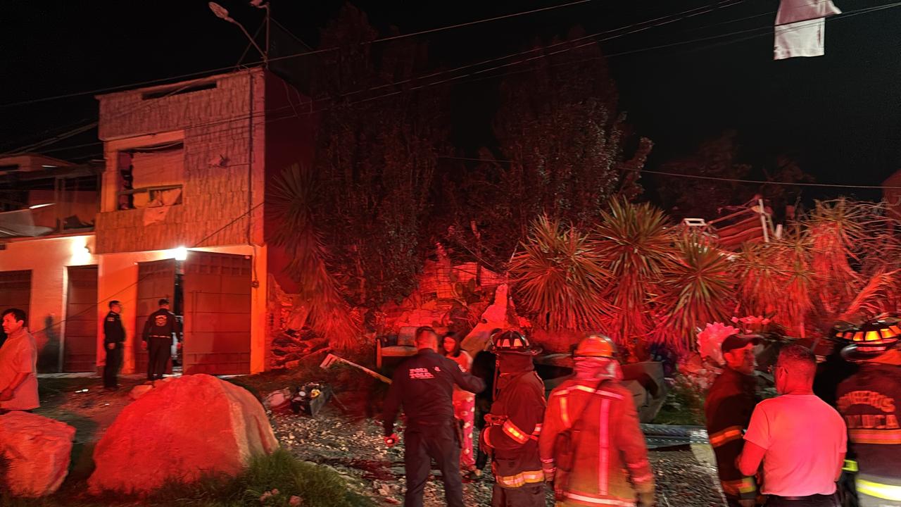 Atienden cuerpos de emergencia explosión en la colonia La Soledad