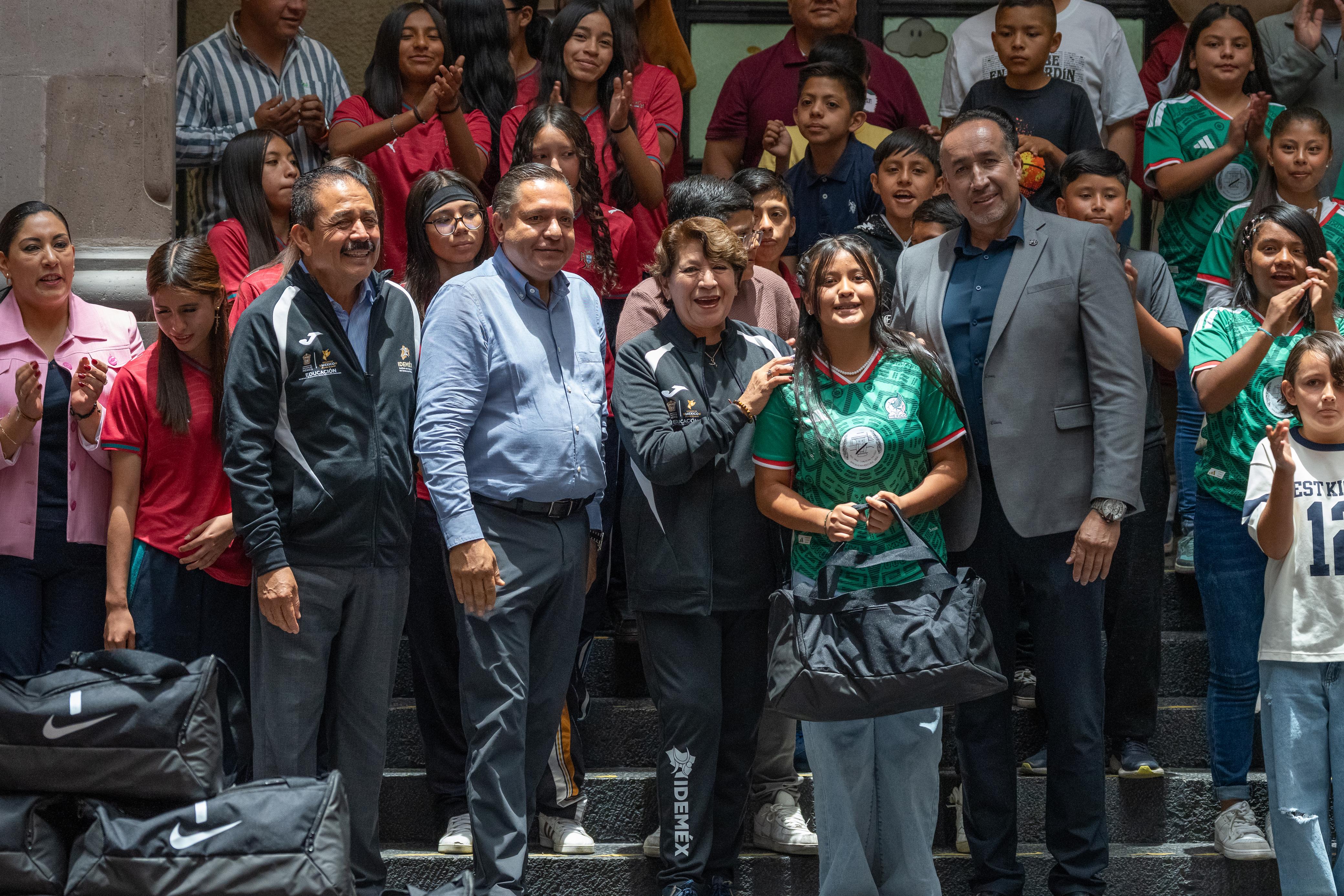 Representarán con orgullo a Toluca dos equipos de futbol en Guadalajara y Tepic