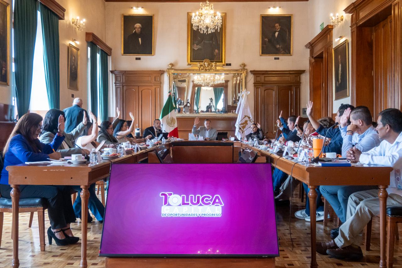 Mantiene Toluca y Ricardo Moreno compromiso con la rehabilitación de calles con bacheo y pavimentación