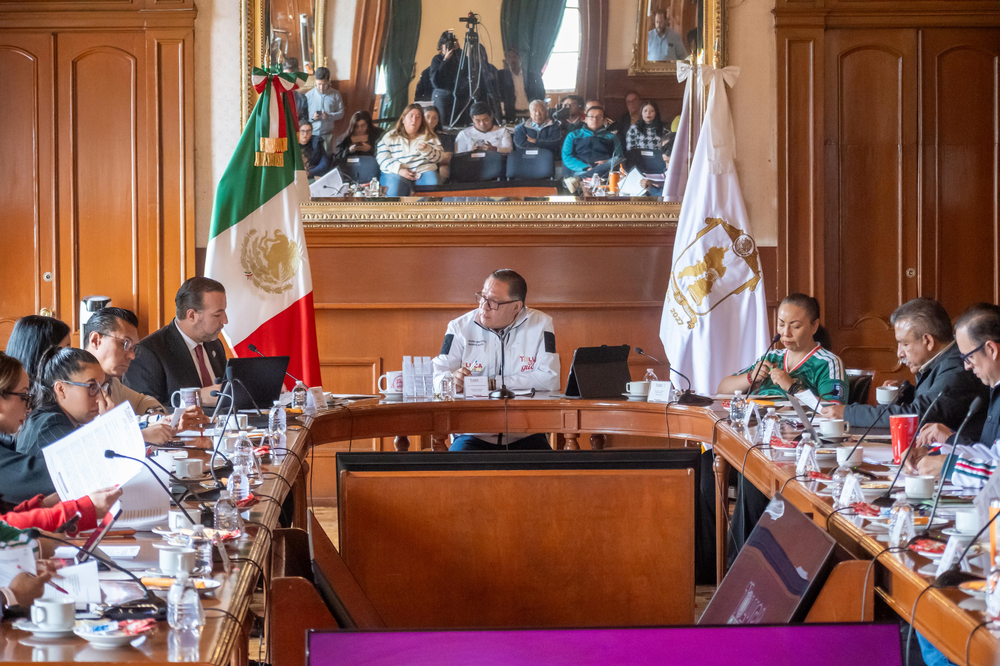 Autoriza Cabildo de Toluca bailes públicos gratuitos y operativos de seguridad para proteger a las familias